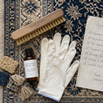 ou faire nettoyer un tapis avec accessoires de nettoyage